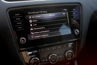 Komplett-Set Einparkhilfe Park Pilot plus OPS vorne + hinten für Skoda Octavia 5E