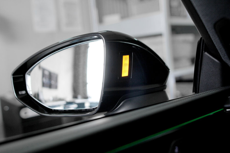 Side assist audi
