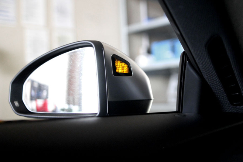 Side assist audi