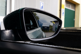 Blind spot sensor including parking assistant for VW New Beetle 5C