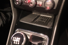 Komplettset Phone Box induktives Laden für Seat Leon 5F