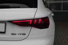 Komplett-Set LED-Heckleuchten mit dynamischen Blinklicht für Audi A3 8Y
